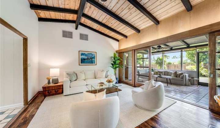 5545 Haleola Street,Honolulu,Hawaii,96821,4 ベッドルーム ベッドルーム,3 バスルームバスルーム,一戸建て,Haleola,18868319