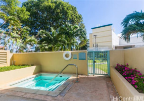 1314 Kalakaua Avenue,Honolulu,Hawaii,96826,2 Bedrooms Bedrooms,1 BathroomBathrooms,Condo/Townhouse,Kalakaua,14,18925269