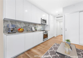 987 Queen Street,Honolulu,Hawaii,96814,1 BathroomBathrooms,Condo/Townhouse,Queen,5,18868411