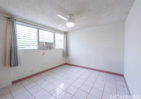 1735 Dole Street,Honolulu,Hawaii,96822,1 ベッドルーム ベッドルーム,1 バスルームバスルーム,コンド / タウンハウス,Dole,1,18871250