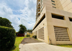 2474 Kapiolani Boulevard,Honolulu,Hawaii,96826,2 ベッドルーム ベッドルーム,2 バスルームバスルーム,コンド / タウンハウス,Kapiolani,11,18871259