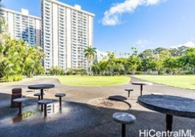 1515 Nuuanu Avenue,Honolulu,Hawaii,96817,2 ベッドルーム ベッドルーム,2 バスルームバスルーム,コンド / タウンハウス,Nuuanu,3,18871518