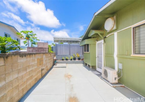 545 Kekupua Street,Honolulu,Hawaii,96825,3 ベッドルーム ベッドルーム,3 バスルームバスルーム,一戸建て,Kekupua,18873526