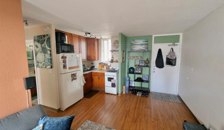 454 Namahana Street,Honolulu,Hawaii,96815,1 Bedroom Bedrooms,1 BathroomBathrooms,Condo/Townhouse,Namahana,8,18874623