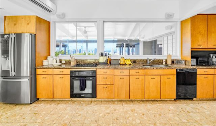 1901 Judd Hillside Road,Honolulu,Hawaii,96822,4 ベッドルーム ベッドルーム,4 バスルームバスルーム,一戸建て,Judd Hillside,18876350