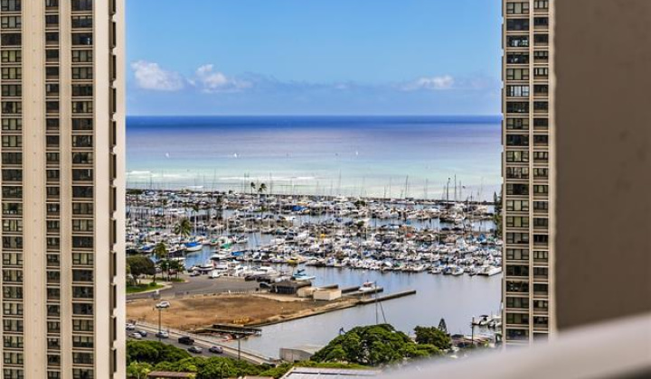410 Atkinson Drive,Honolulu,Hawaii,96814,1 ベッドルーム ベッドルーム,1 バスルームバスルーム,コンド / タウンハウス,Atkinson,22,18877009