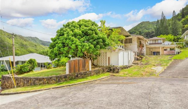 2446 Puunoa Place,Honolulu,Hawaii,96816,4 ベッドルーム ベッドルーム,2 バスルームバスルーム,一戸建て,Puunoa,18878120