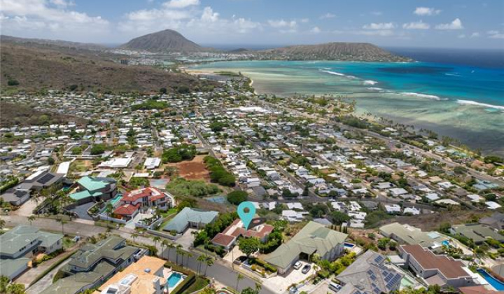 471 Maono Loop,Honolulu,Hawaii,96821,3 ベッドルーム ベッドルーム,3 バスルームバスルーム,一戸建て,Maono,18879111