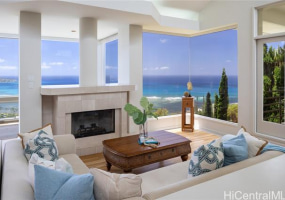 471 Maono Loop,Honolulu,Hawaii,96821,3 ベッドルーム ベッドルーム,3 バスルームバスルーム,一戸建て,Maono,18879111