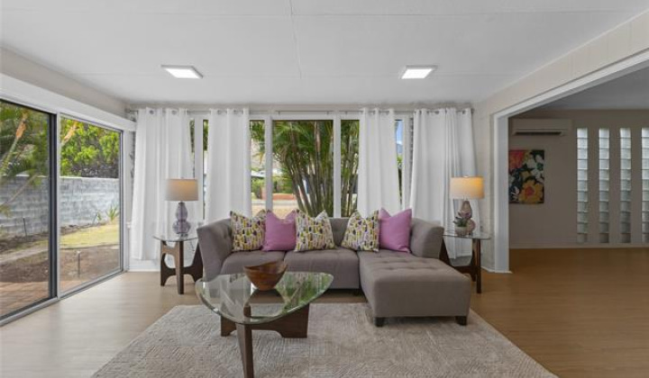 5249 Apo Drive,Honolulu,Hawaii,96821,4 ベッドルーム ベッドルーム,1 バスルームバスルーム,一戸建て,Apo,18881104