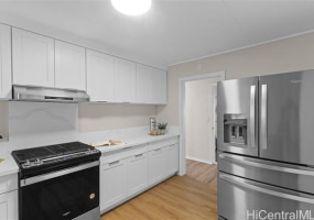 5249 Apo Drive,Honolulu,Hawaii,96821,4 ベッドルーム ベッドルーム,1 バスルームバスルーム,一戸建て,Apo,18881104