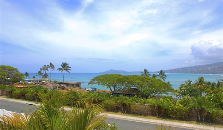 532 Portlock Road,Honolulu,Hawaii,96825,4 ベッドルーム ベッドルーム,4 バスルームバスルーム,一戸建て,Portlock,18881507