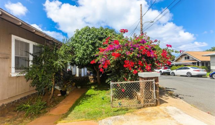 1017 2nd Avenue,Honolulu,Hawaii,96816,3 ベッドルーム ベッドルーム,1 バスルームバスルーム,一戸建て,2nd,18882079