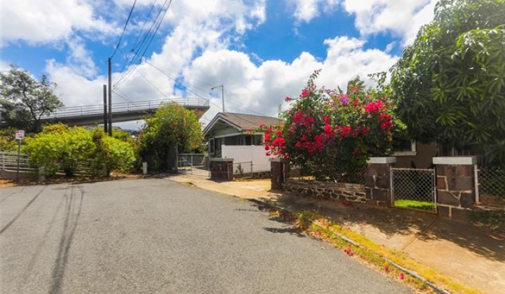 1017 2nd Avenue,Honolulu,Hawaii,96816,3 ベッドルーム ベッドルーム,1 バスルームバスルーム,一戸建て,2nd,18882079