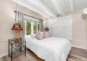 1947 Alaeloa Street,Honolulu,Hawaii,96821,7 ベッドルーム ベッドルーム,5 バスルームバスルーム,一戸建て,Alaeloa,18883097