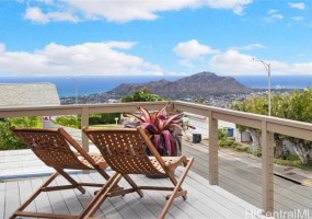 1947 Alaeloa Street,Honolulu,Hawaii,96821,7 ベッドルーム ベッドルーム,5 バスルームバスルーム,一戸建て,Alaeloa,18883097