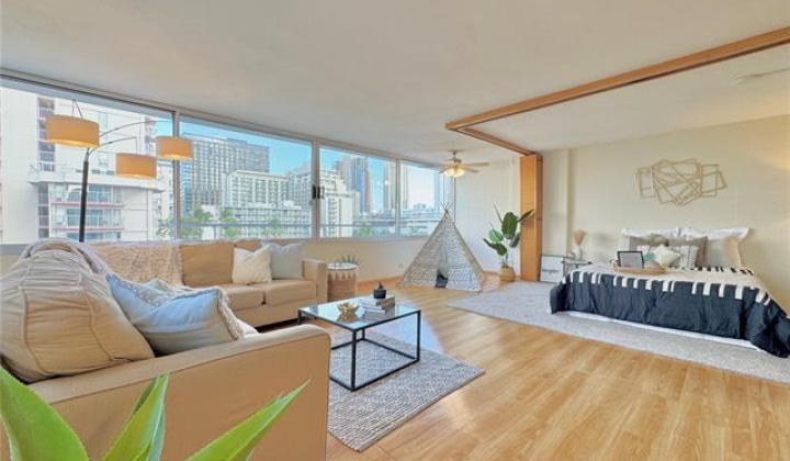 435 Seaside Avenue,Honolulu,Hawaii,96815,1 ベッドルーム ベッドルーム,1 バスルームバスルーム,コンド / タウンハウス,Seaside,7,18883098