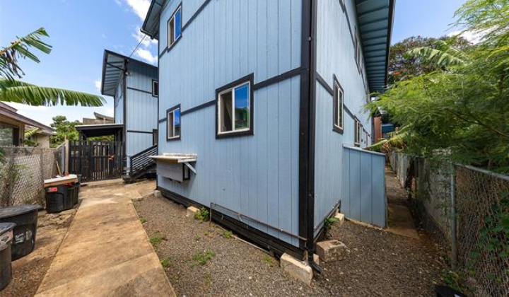 815 Lopez Lane,Honolulu,Hawaii,96817,12 ベッドルーム ベッドルーム,12 バスルームバスルーム,一戸建て,Lopez,18884568