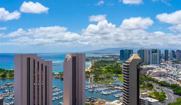 343 Hobron Lane,Honolulu,Hawaii,96815,2 ベッドルーム ベッドルーム,2 バスルームバスルーム,コンド / タウンハウス,Hobron,26,18886888