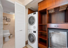 343 Hobron Lane,Honolulu,Hawaii,96815,2 ベッドルーム ベッドルーム,2 バスルームバスルーム,コンド / タウンハウス,Hobron,26,18886888