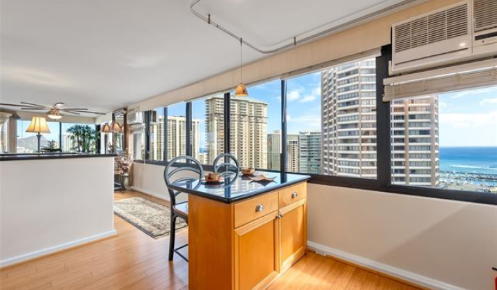 343 Hobron Lane,Honolulu,Hawaii,96815,2 ベッドルーム ベッドルーム,2 バスルームバスルーム,コンド / タウンハウス,Hobron,26,18886888
