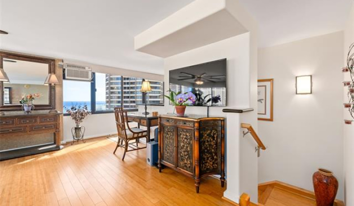 343 Hobron Lane,Honolulu,Hawaii,96815,2 ベッドルーム ベッドルーム,2 バスルームバスルーム,コンド / タウンハウス,Hobron,26,18886888