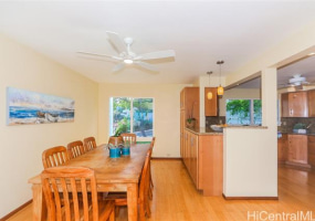915 Kaluanui Road,Honolulu,Hawaii,96825,4 ベッドルーム ベッドルーム,2 バスルームバスルーム,一戸建て,Kaluanui,18888550