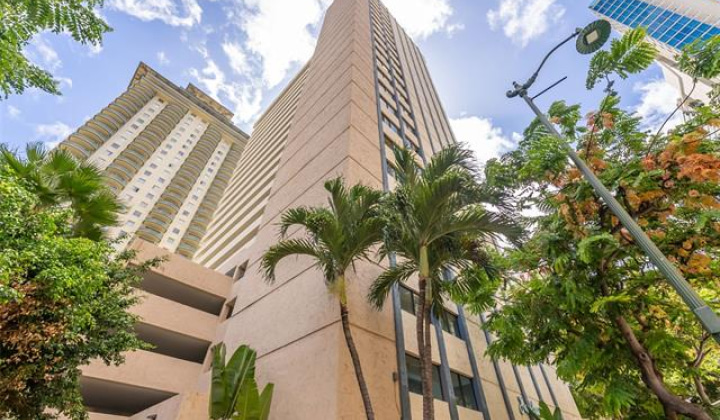 2092 Kuhio Avenue,Honolulu,Hawaii,96815,1 ベッドルーム ベッドルーム,1 バスルームバスルーム,コンド / タウンハウス,Kuhio,12,18889582