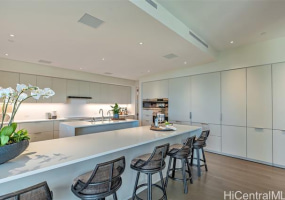 1388 Ala Moana Boulevard,Honolulu,Hawaii,96814,4 Bedrooms Bedrooms,3 BathroomsBathrooms,Condo/Townhouse,Ala Moana,5,18891714