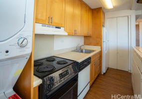 1630 Liholiho Street,Honolulu,Hawaii,96822,1 ベッドルーム ベッドルーム,1 バスルームバスルーム,コンド / タウンハウス,Liholiho,13,18892070