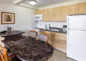 229 Paoakalani Avenue,Honolulu,Hawaii,96815,1 ベッドルーム ベッドルーム,1 バスルームバスルーム,コンド / タウンハウス,Paoakalani,37,18892424