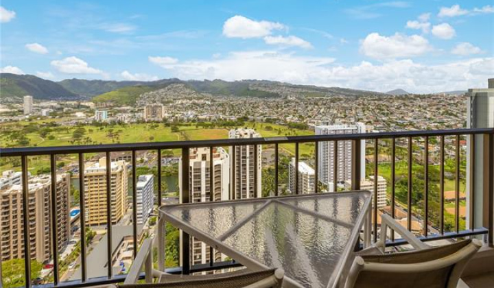229 Paoakalani Avenue,Honolulu,Hawaii,96815,1 ベッドルーム ベッドルーム,1 バスルームバスルーム,コンド / タウンハウス,Paoakalani,37,18892424