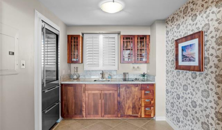 2895 Kalakaua Avenue,Honolulu,Hawaii,96815,3 ベッドルーム ベッドルーム,3 バスルームバスルーム,コンド / タウンハウス,Kalakaua,13,18893032