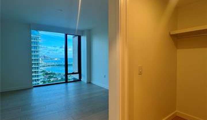 1100 Ala Moana Boulevard,Honolulu,Hawaii,96814,2 ベッドルーム ベッドルーム,2 バスルームバスルーム,コンド / タウンハウス,Ala Moana,32,18893978