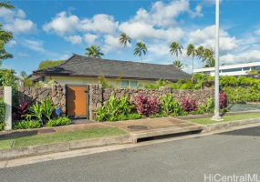 130 Wailupe Circle,Honolulu,Hawaii,96821,7 ベッドルーム ベッドルーム,5 バスルームバスルーム,一戸建て,Wailupe,18952143