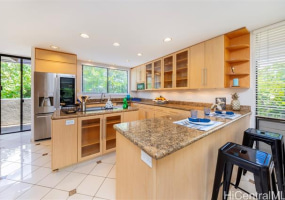 125-A Maunalua Avenue,Honolulu,Hawaii,96821,3 ベッドルーム ベッドルーム,2 バスルームバスルーム,コンド / タウンハウス,Maunalua,1,18895781