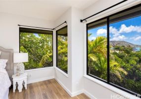 125-A Maunalua Avenue,Honolulu,Hawaii,96821,3 ベッドルーム ベッドルーム,2 バスルームバスルーム,コンド / タウンハウス,Maunalua,1,18895781