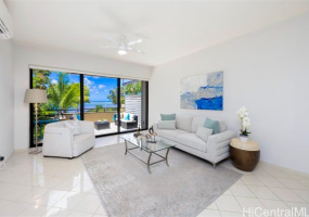 125-A Maunalua Avenue,Honolulu,Hawaii,96821,3 ベッドルーム ベッドルーム,2 バスルームバスルーム,コンド / タウンハウス,Maunalua,1,18895781