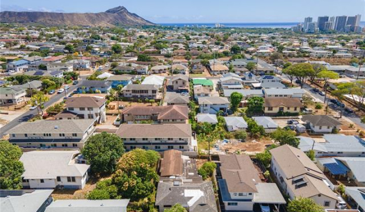 1143 C 7th Avenue,Honolulu,Hawaii,96816,4 ベッドルーム ベッドルーム,2 バスルームバスルーム,一戸建て,7th,18897139