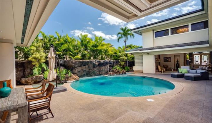 4504 Kahala Avenue,Honolulu,Hawaii,96816,5 ベッドルーム ベッドルーム,6 バスルームバスルーム,一戸建て,Kahala,18897648