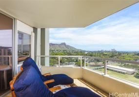 2600 Pualani Way,Honolulu,Hawaii,96815,2 ベッドルーム ベッドルーム,2 バスルームバスルーム,コンド / タウンハウス,Pualani,12,18901371