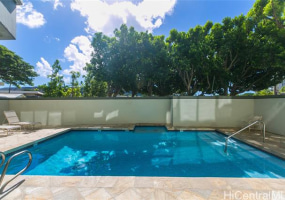 2600 Pualani Way,Honolulu,Hawaii,96815,2 ベッドルーム ベッドルーム,2 バスルームバスルーム,コンド / タウンハウス,Pualani,12,18901371