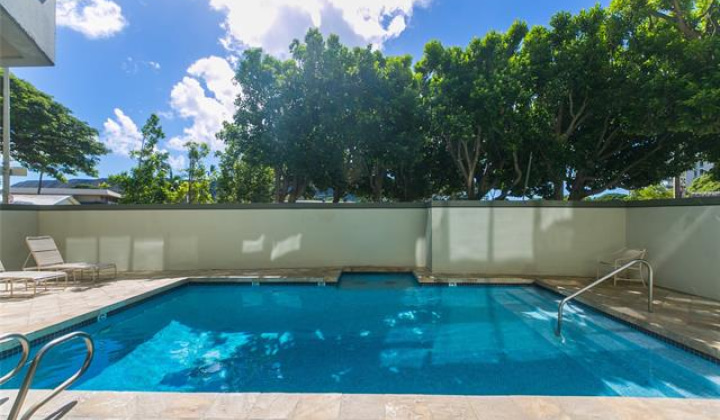 2600 Pualani Way,Honolulu,Hawaii,96815,2 ベッドルーム ベッドルーム,2 バスルームバスルーム,コンド / タウンハウス,Pualani,12,18901371