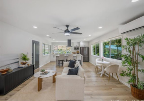 855 Kainoa Place,Honolulu,Hawaii,96821,4 ベッドルーム ベッドルーム,3 バスルームバスルーム,一戸建て,Kainoa,18901563
