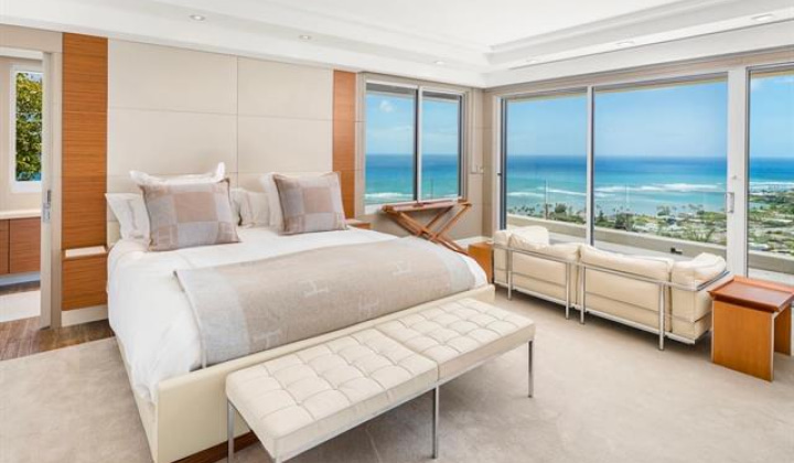 360 Puuikena Drive,Honolulu,Hawaii,96821,5 Bedrooms Bedrooms,6 BathroomsBathrooms,Single family,Puuikena,18902627