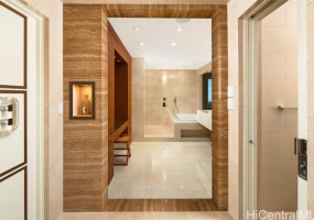 360 Puuikena Drive,Honolulu,Hawaii,96821,5 Bedrooms Bedrooms,6 BathroomsBathrooms,Single family,Puuikena,18902627