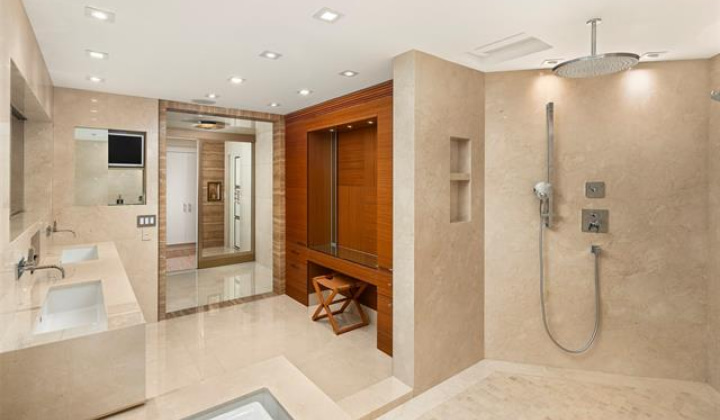 360 Puuikena Drive,Honolulu,Hawaii,96821,5 Bedrooms Bedrooms,6 BathroomsBathrooms,Single family,Puuikena,18902627