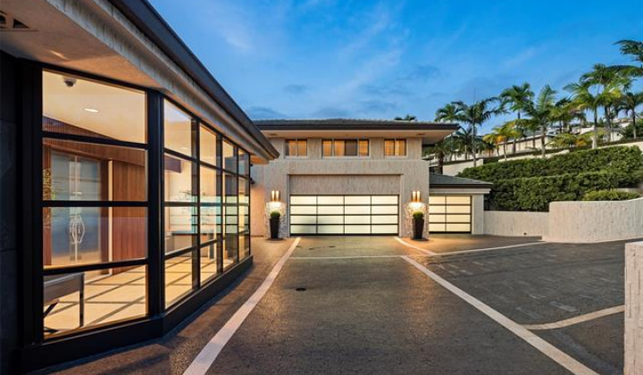 360 Puuikena Drive,Honolulu,Hawaii,96821,5 Bedrooms Bedrooms,6 BathroomsBathrooms,Single family,Puuikena,18902627