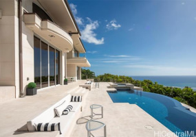 360 Puuikena Drive,Honolulu,Hawaii,96821,5 Bedrooms Bedrooms,6 BathroomsBathrooms,Single family,Puuikena,18902627