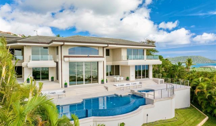 360 Puuikena Drive,Honolulu,Hawaii,96821,5 Bedrooms Bedrooms,6 BathroomsBathrooms,Single family,Puuikena,18902627